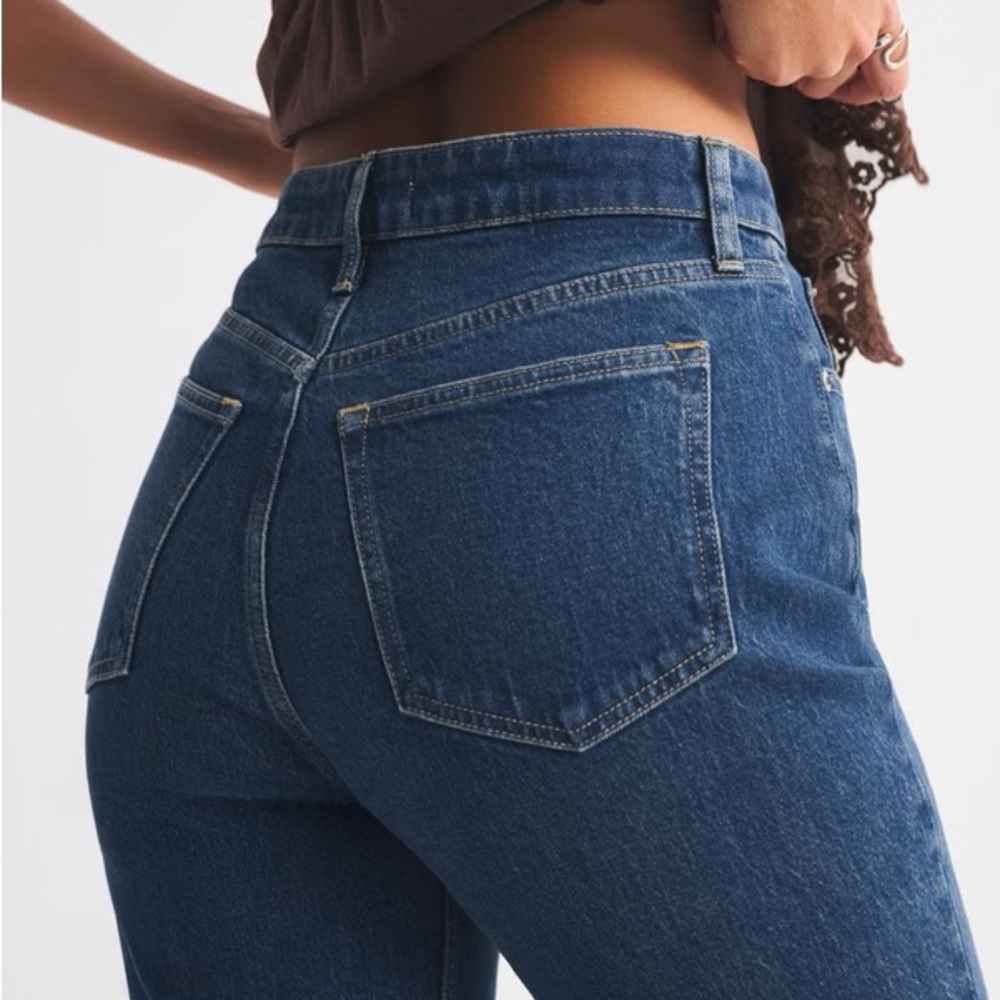 Abercrombie & Fitch Women's Curve Love High Rise 90s Relaxed Frayed Hem Jean - Picture 6 of 10